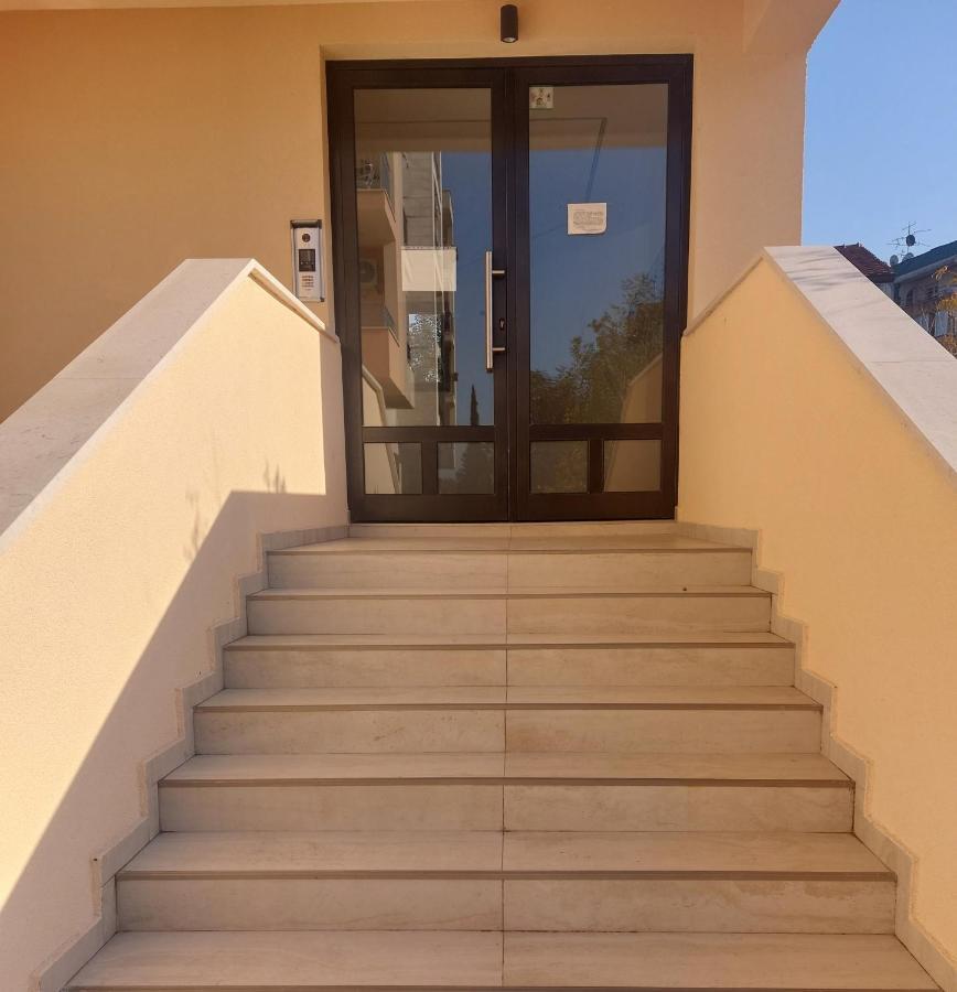 Aria Apartmani Podgorica Ngoại thất bức ảnh