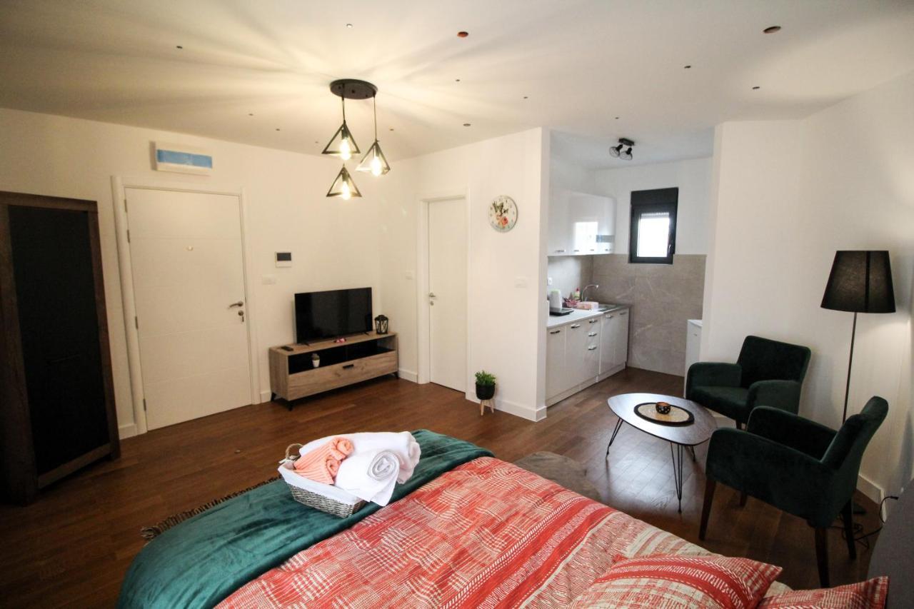 Aria Apartmani Podgorica Ngoại thất bức ảnh